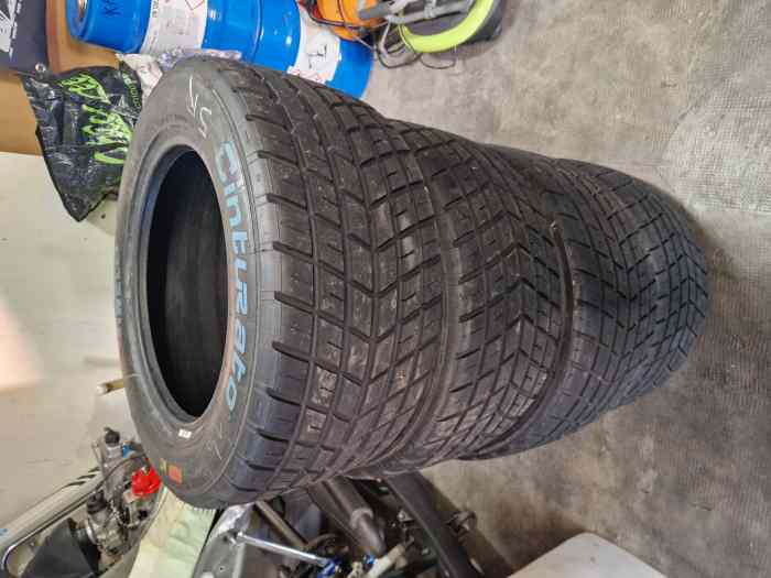 Pneus pluie Pirelli bleu cote