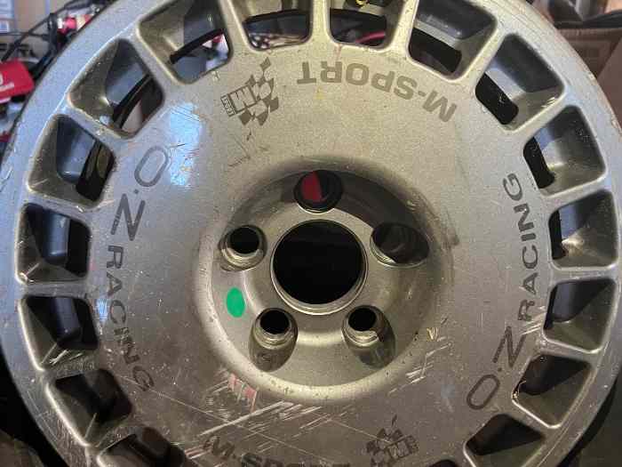 vend 6 jantes de ford fiesta r2t