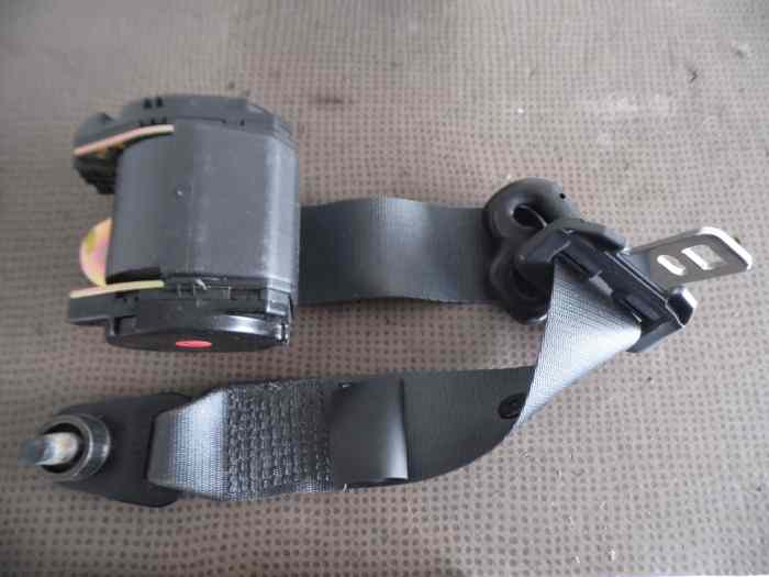 CEINTURE ARRIERE GAUCHE LAND ROVER FREELANDER 1