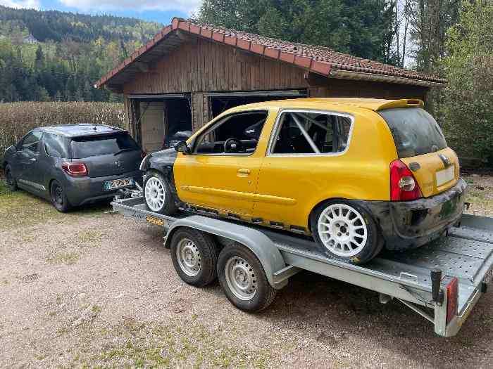 Clio cup x65 1