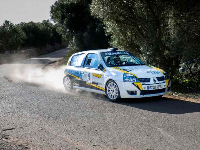 CLIO SPORT F2000