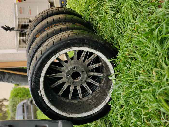 Lot pneus Michelin M20 18 2
