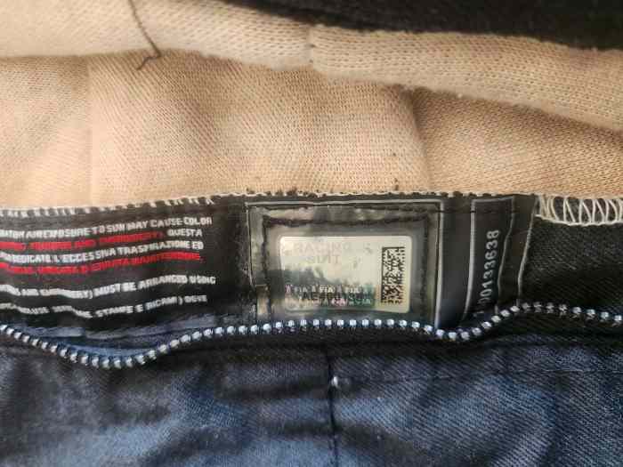 Vend Combinaison 3