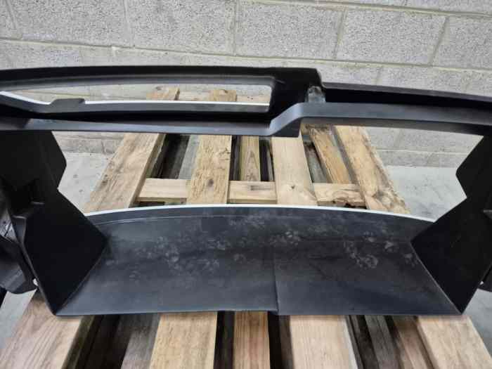 Pare-Choc avant SKODA FABIA R5 NON EVO peint sans accessoires. 4