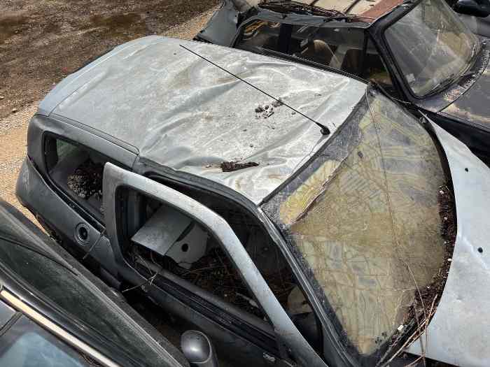 Clio V6 Accidenté