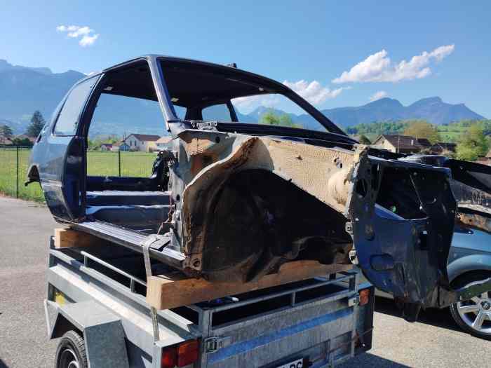 Caisse 205 GTI 1.6 phase 2