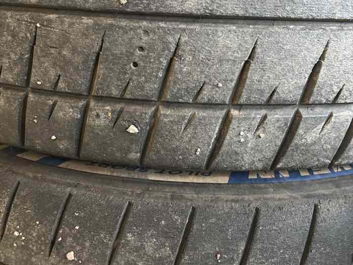 10 jantes 208 rc4 + 10 pneus michelin S10 M20 H30 1