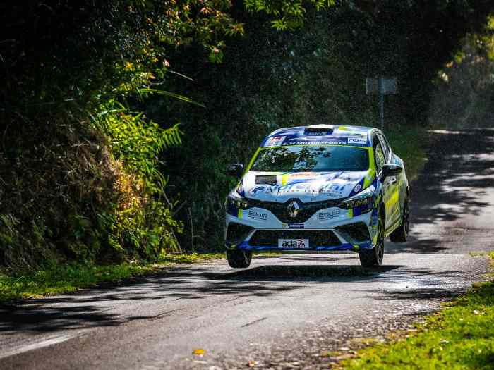 CLIO RALLY 4 EX OFFICIELLE FRANCE