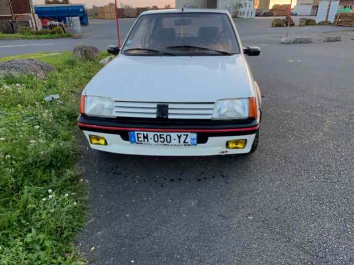 205 gti 1l6 échange !! 1