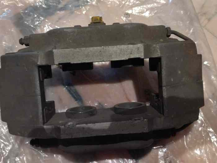 Étrier Ap Racing avant 207 R3T ou LW ou 206RCC 3