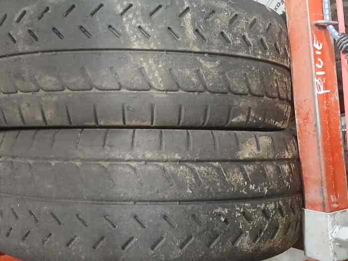 Lot pneus 15 2