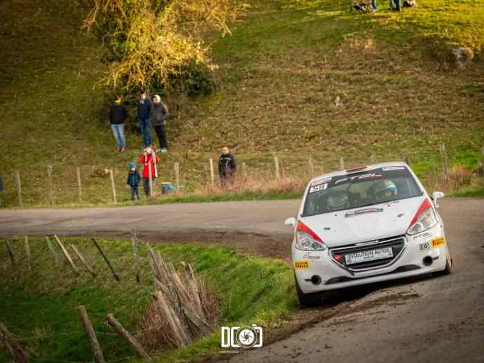 208 R2 MOTEUR NEUF