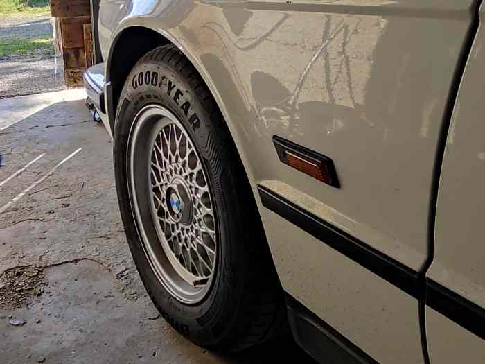 BMW e34 525i 1