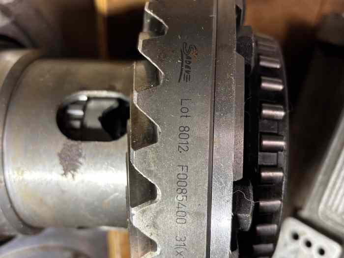 Boîte Sadev SL75/14 FR2000 endommagée 4