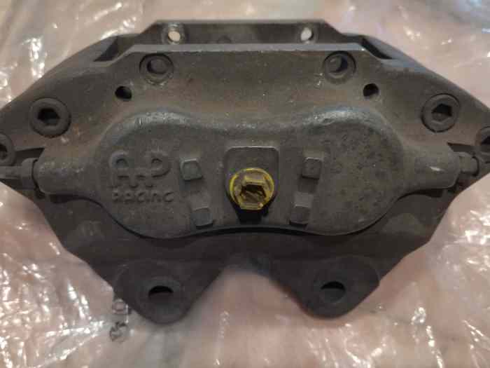 Étrier Ap Racing avant 207 R3T ou LW ou 206RCC 2