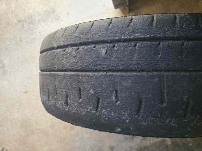 Pneu hankook t53 en 17