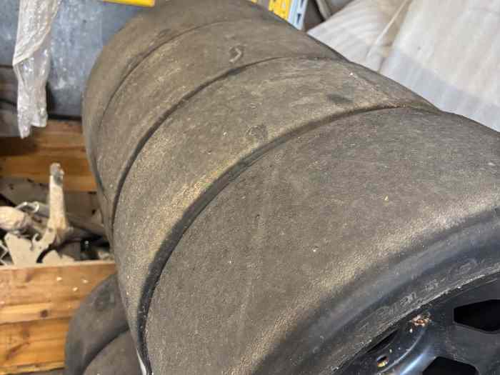 Pneus Avon 21.5/7.5/15