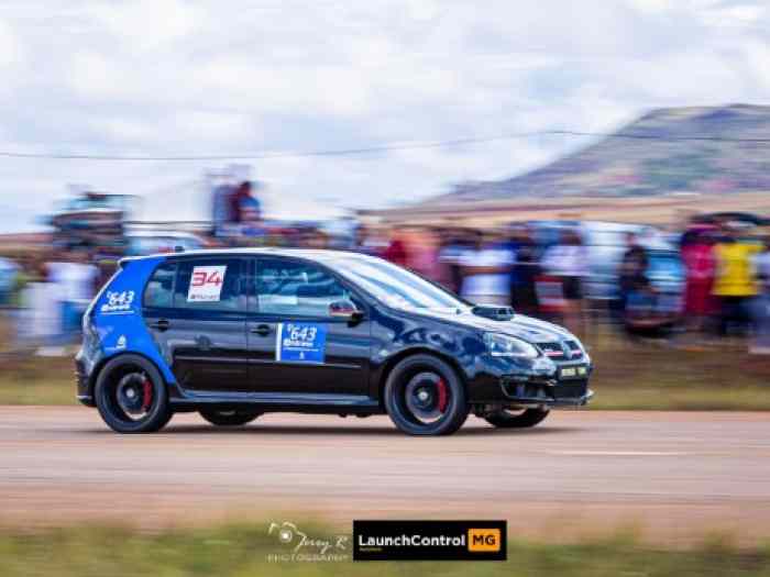 Golf V R30 Turbo (base R32) 1