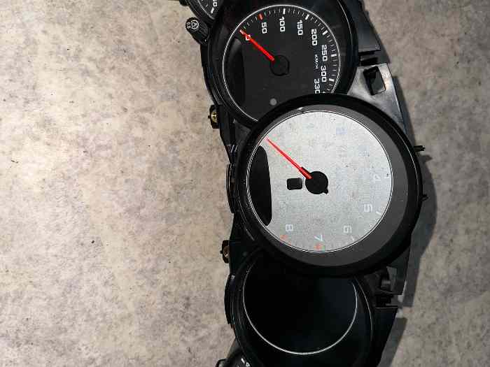 Compteur porches panamera hybride 2013