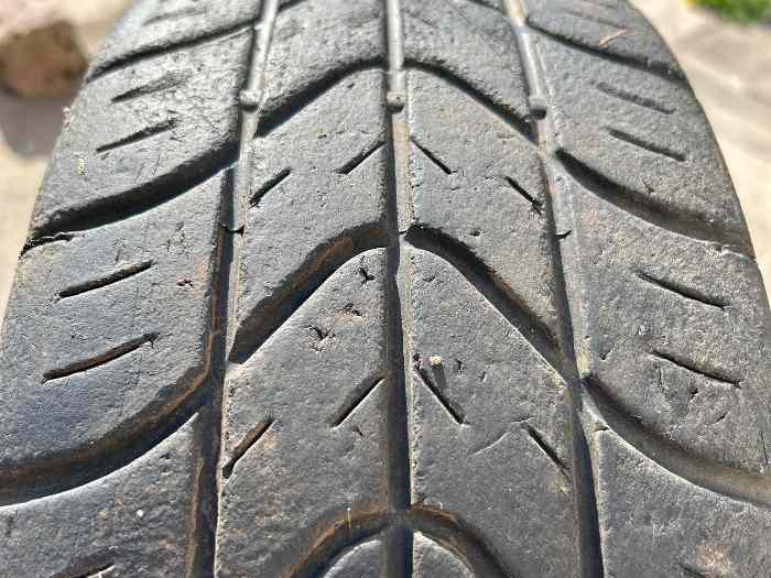Pirelli N3 15 pouces 2
