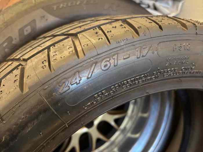 4 pneus Michelin 17 modèles M P512 Pil...