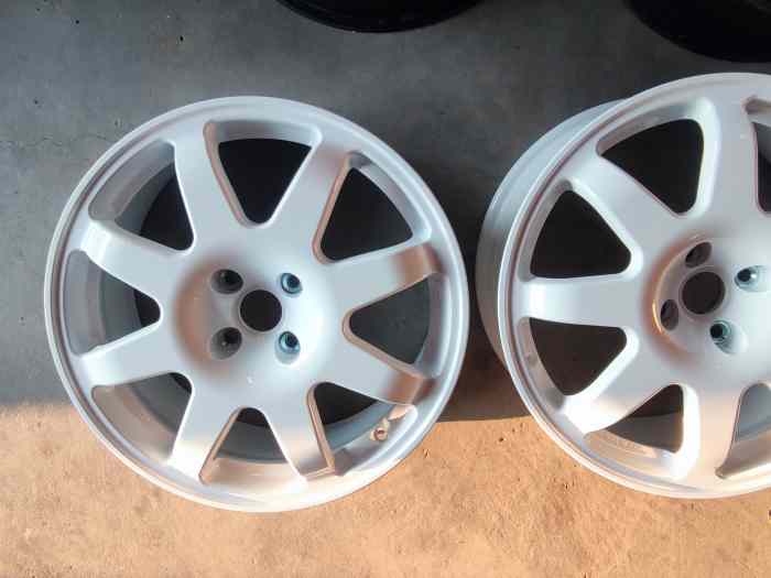 Jantes 17 neuf Renault 4x100 evo corse