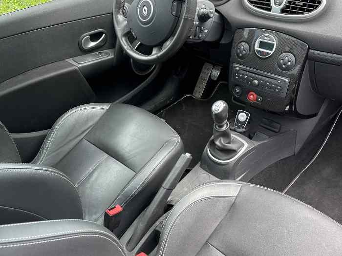 Clio3 rs phase 2 sans carte grise 1