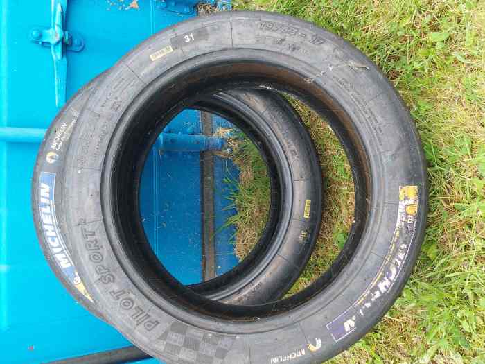 Pneus rallye 17 pouces MICHELIN R 31 1