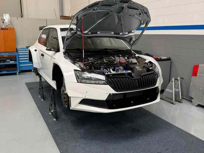 LCS loue Skoda Evo 4