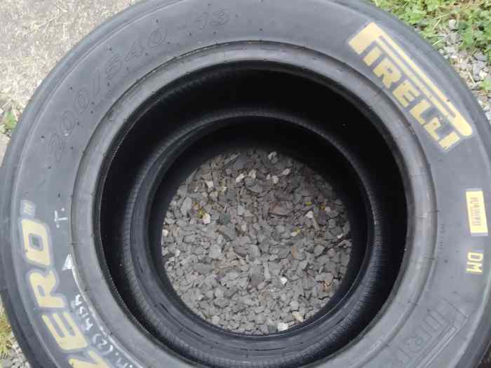 Slick Pirelli 2