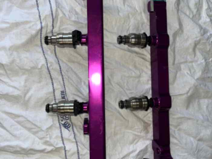 Rampe à injections 350z + injecteur 55...