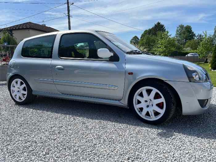 CLIO RS 2001 0