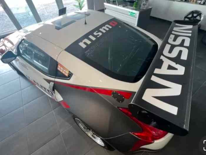 Nissan 370 2