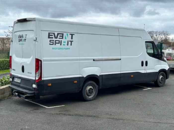 IVECO rallongé 151.000Km