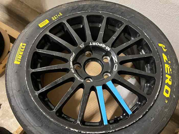 Pirelli RA7+A 17 pouces