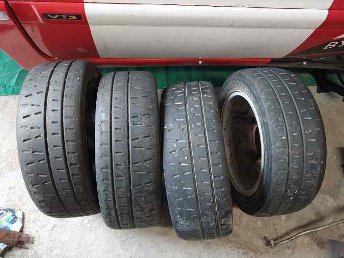 Pneus Pirelli 15 pouces RK5A RK7 2025 0