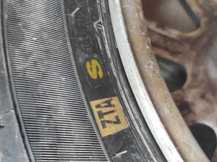 Pneus en 16 MRF 3
