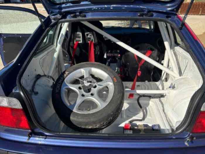 Cause Santé : BMW 323 TI Compact 2