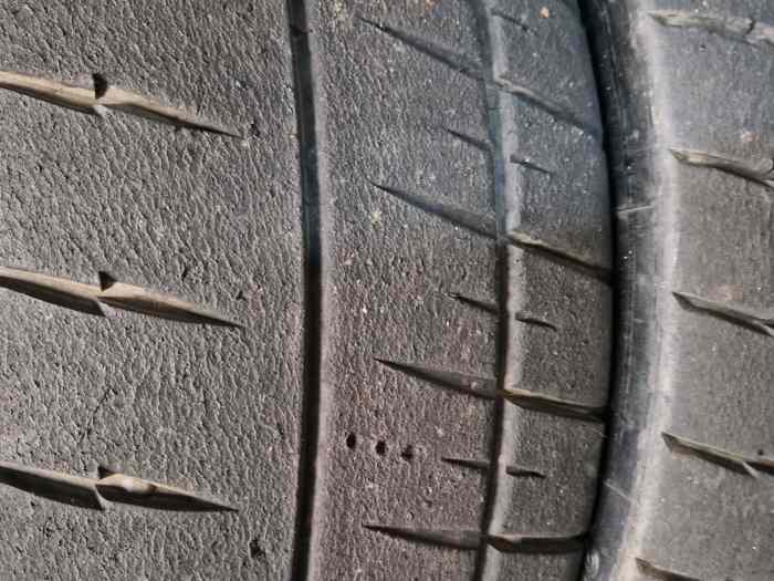 PNEU MICHELIN SA 20 3