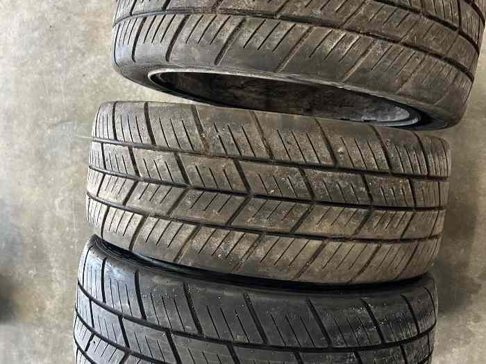 3 pneus pluie kumho TW02 en 17 pouces 0
