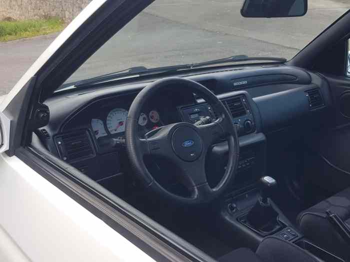 ECHANGE R5//FORD ESCORT COSWORTH 4
