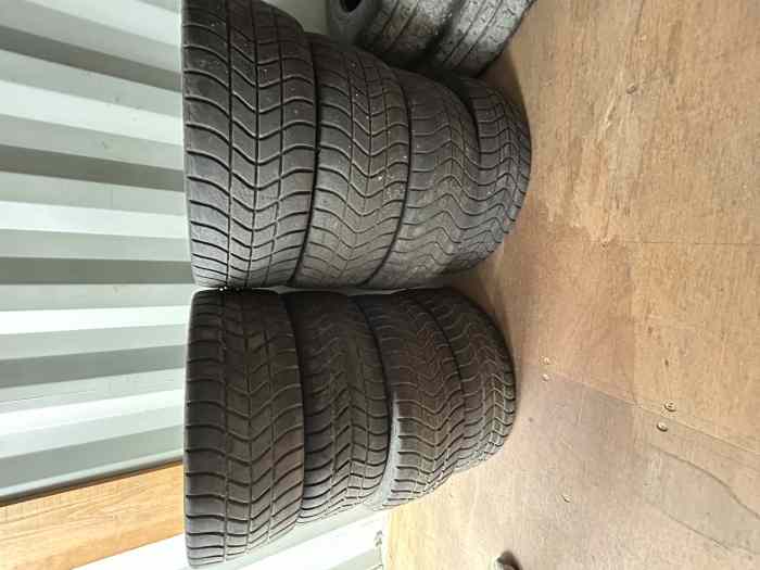 Ensemble Pneus PIRELLI 16 pouces 1