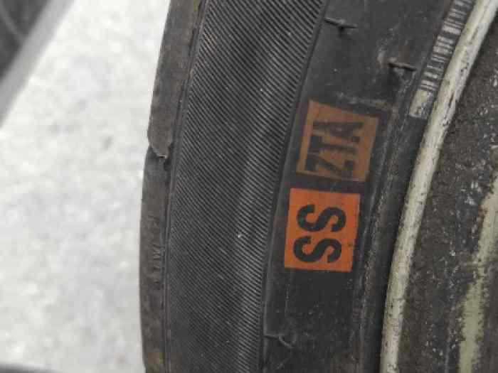 Pneus en 16 MRF 2