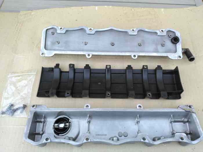Cache culbuteur 106 1