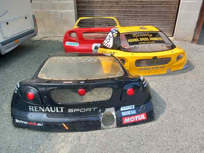 Chassis T3F GEMBO avec coque polyester 1