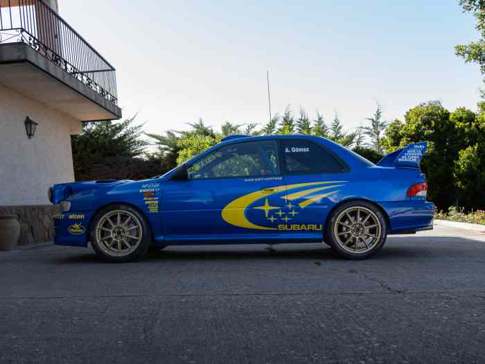En VENTE Subaru Impreza Type R. Original Made by Prodrive LTD 11/2000 avec plaque X549 OFC. 1