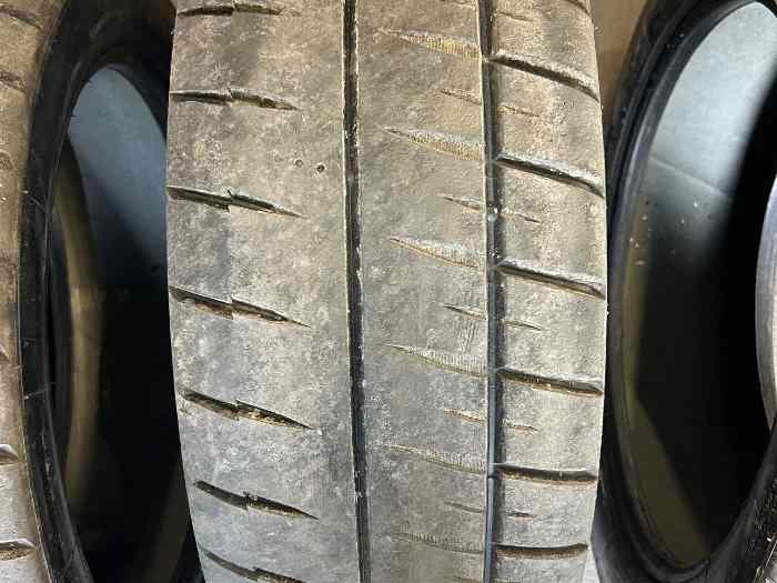 4 Michelin M21 rodés 18 pouces 3
