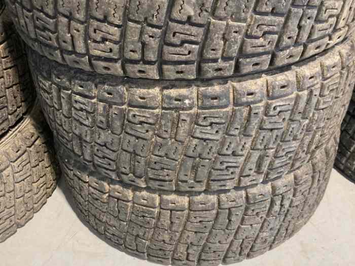 14 PNEUS TERRES 17/65-15 LTX XL92. 2