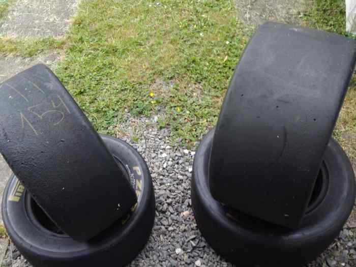 Slick Pirelli 0
