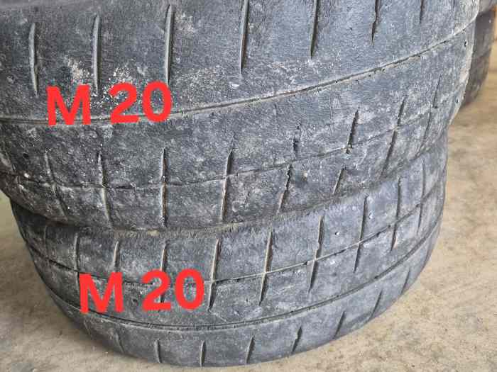 Pneus Michelin 16